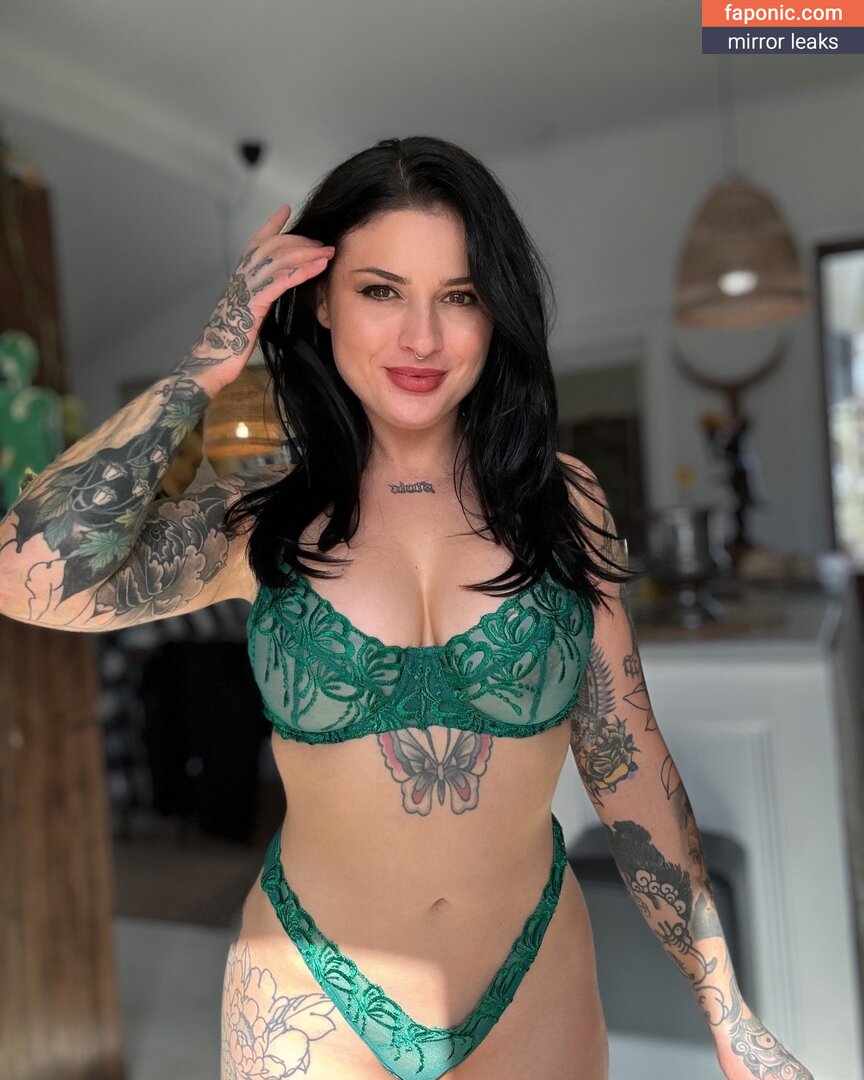 Demi Novak
