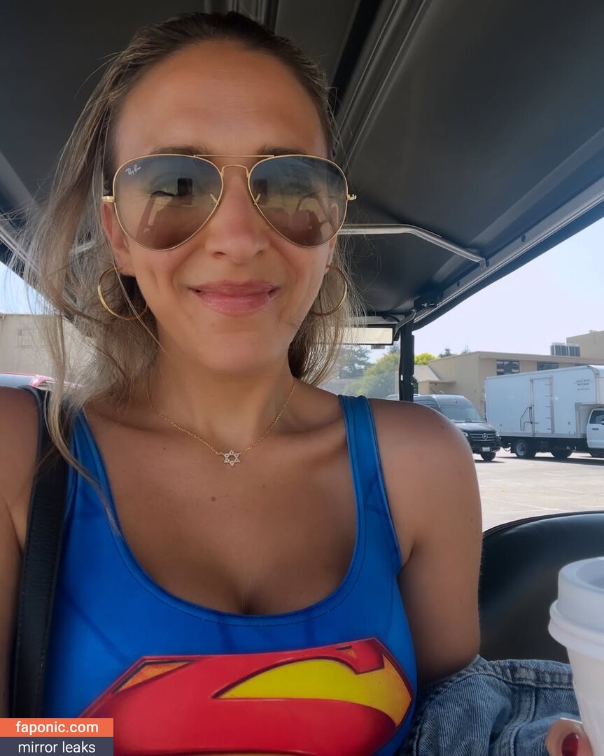 Roxy Striar
