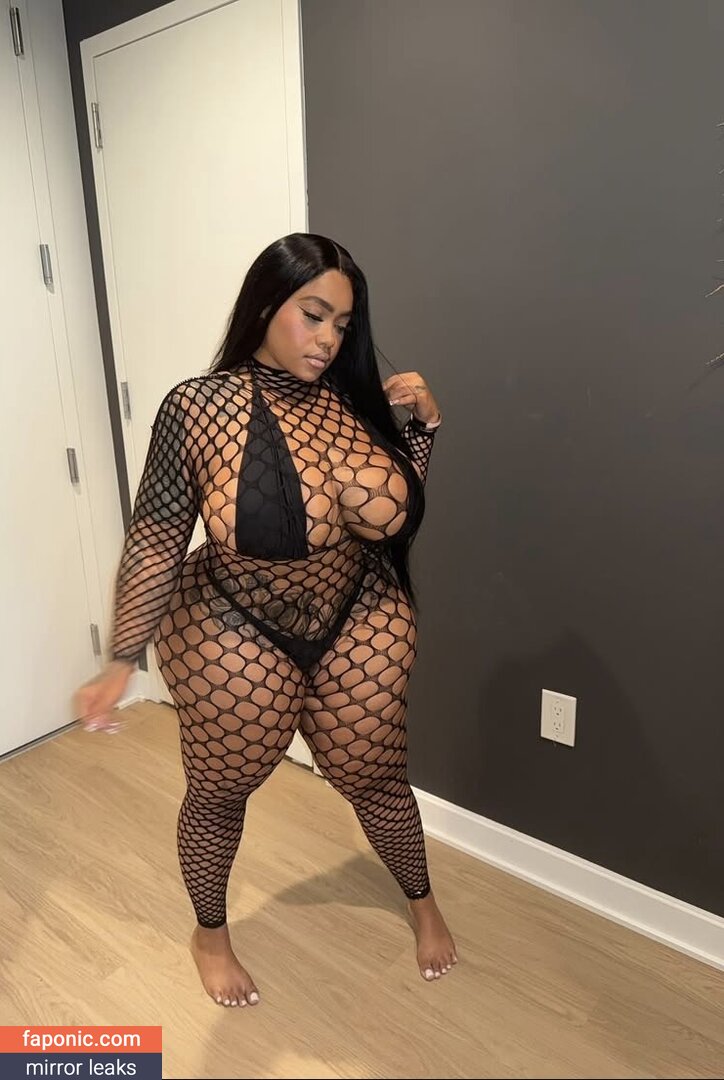 Suzy Marie
