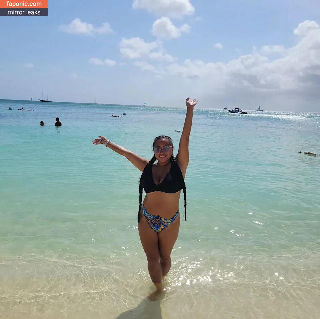 Tania Maduro