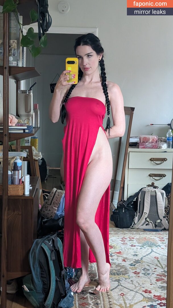 Aella_Girl