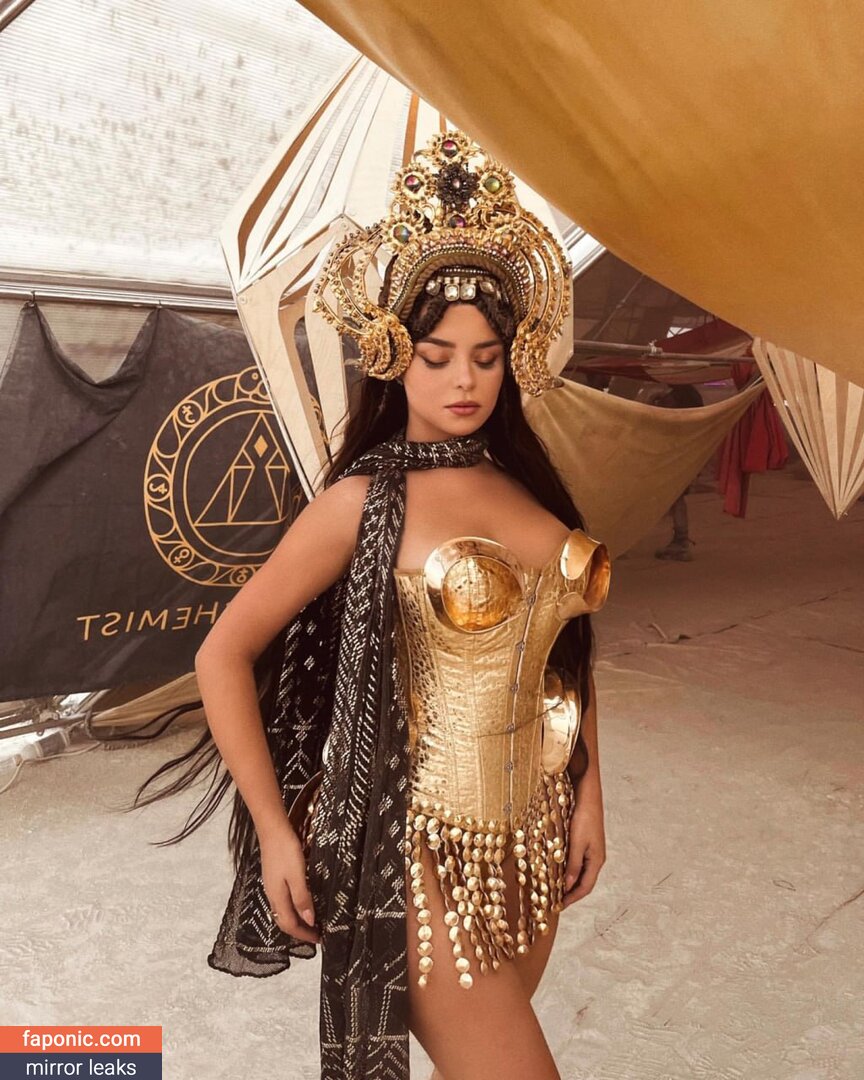 Demi Rose Mawby