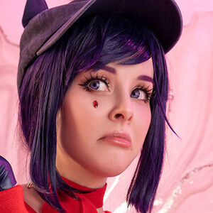 Helly Von Valentine