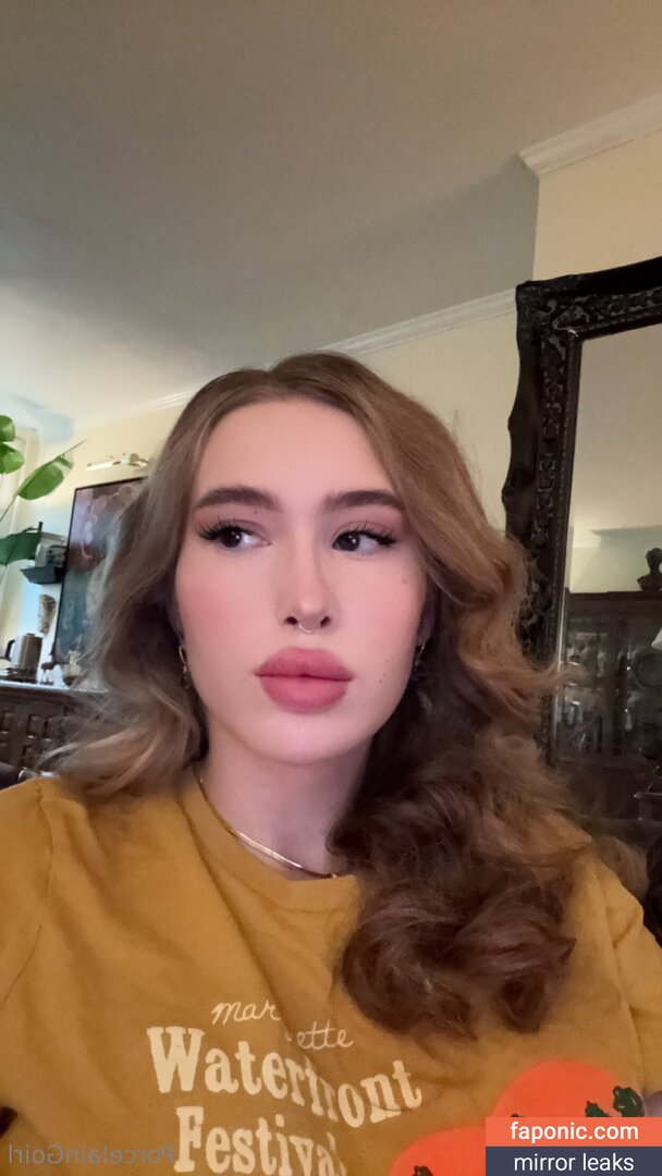 porcelaingoirl