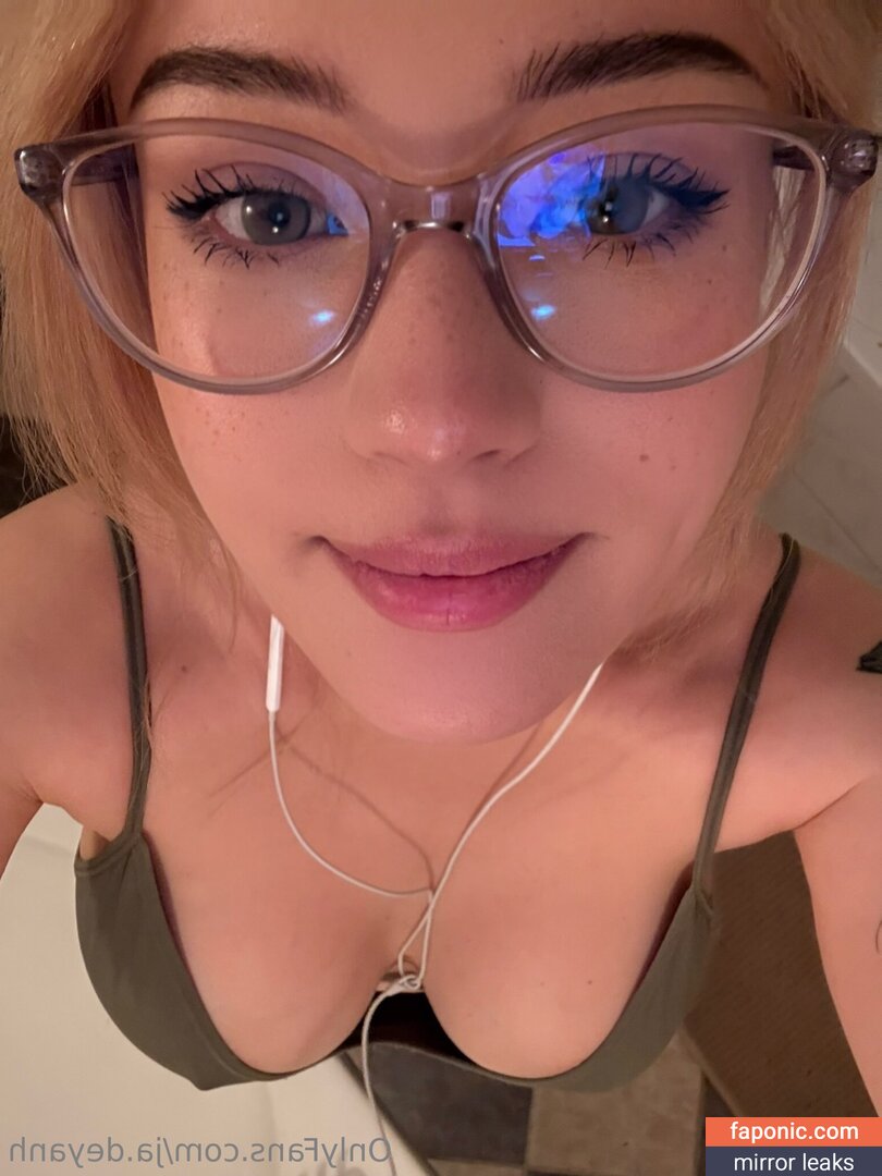 JadeyAnh