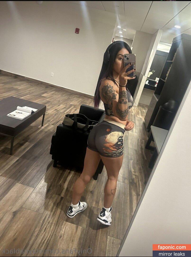 Cora Jade