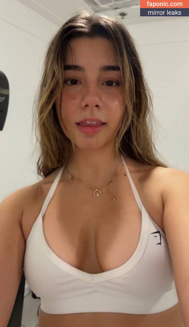Mikayla Campinos