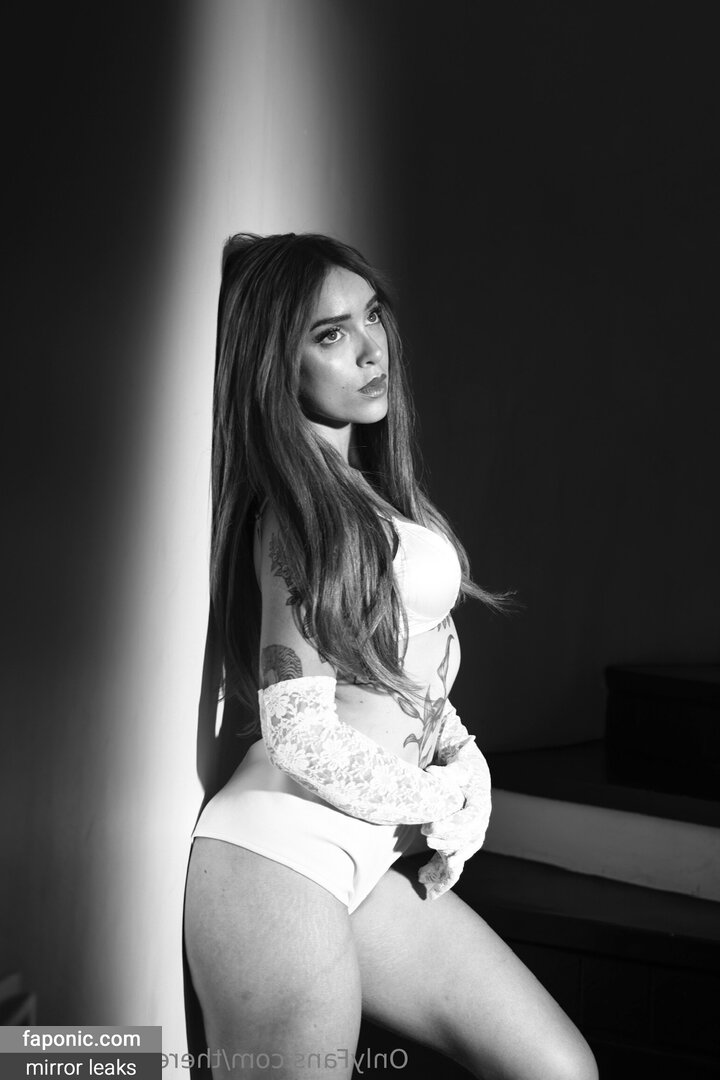 therealdarlaeliza