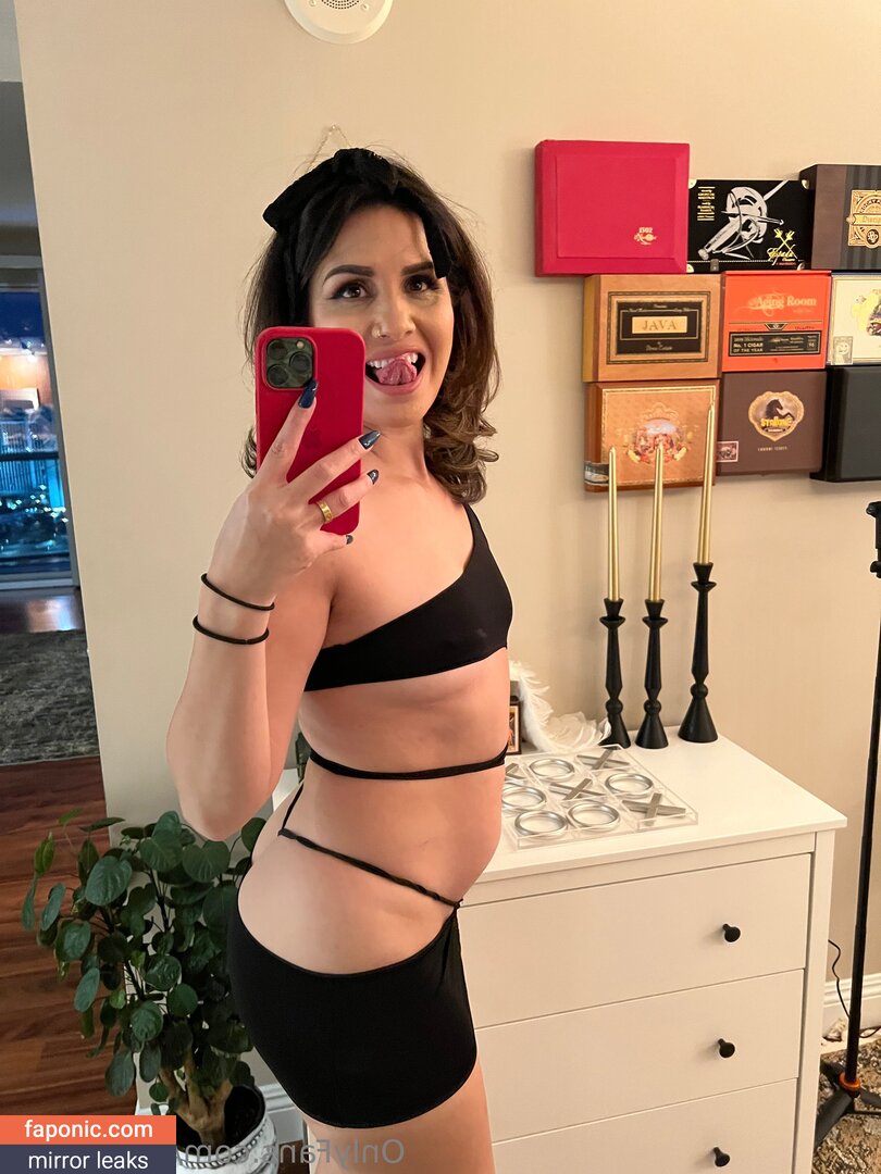 lolacheeks