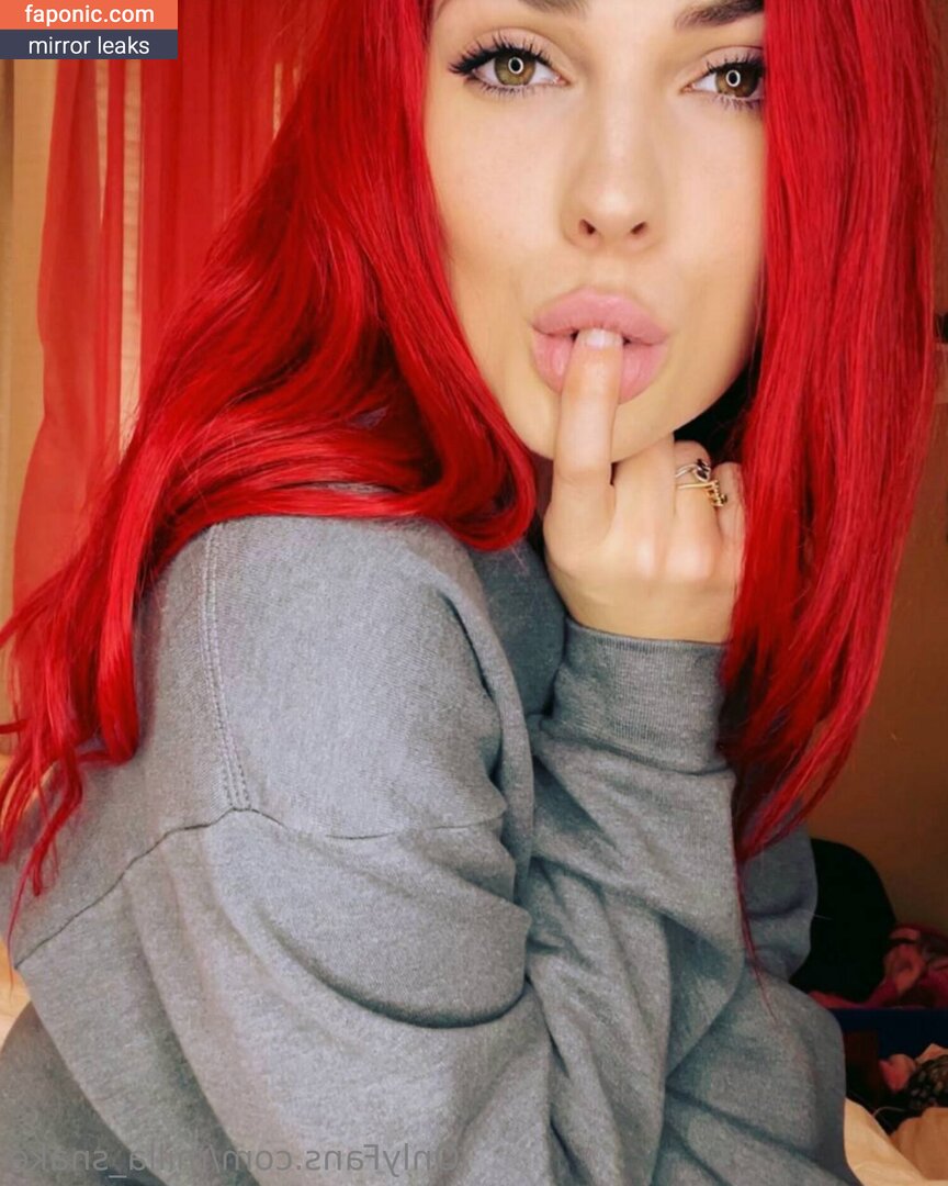 milla_snake