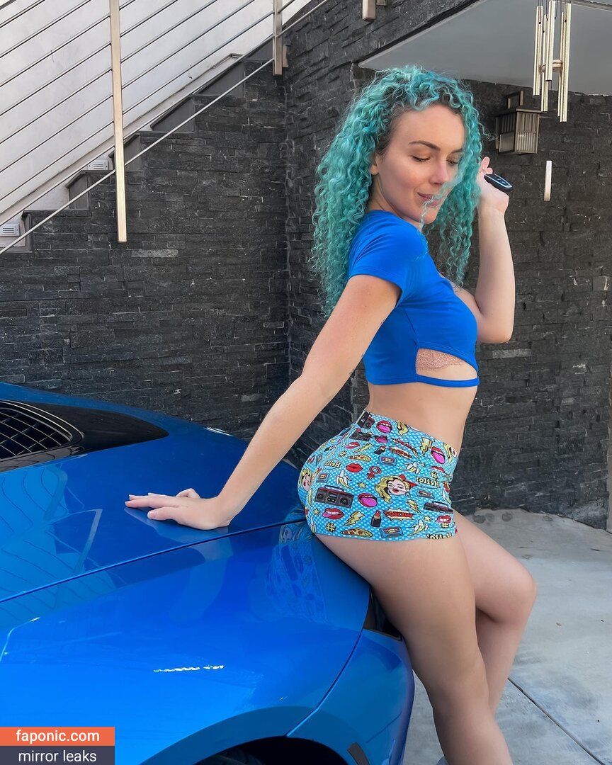 Sav The Booty Queen