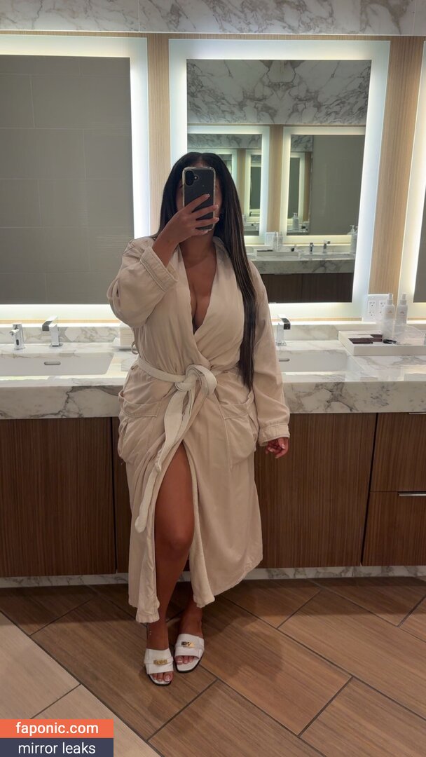 Yasmine Lopez