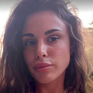 adele_rose