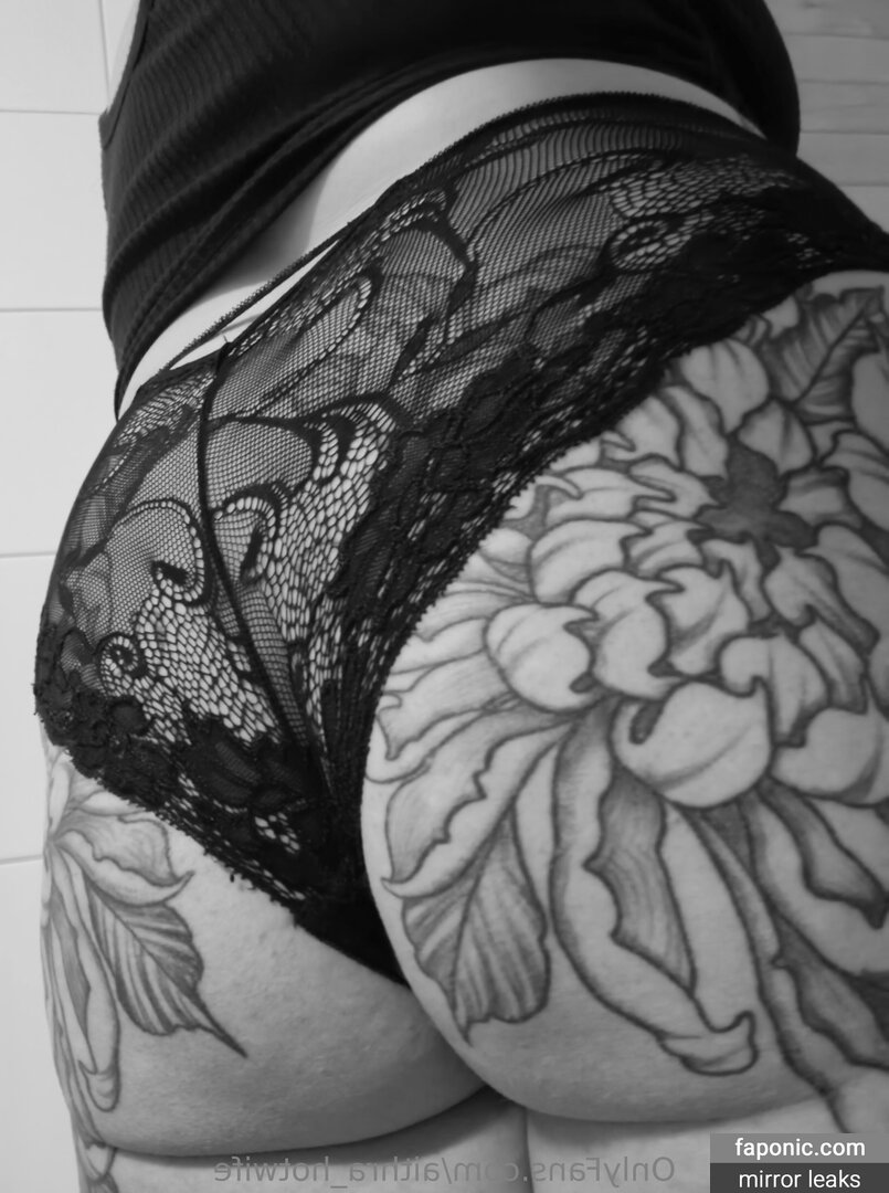 aithra_hotwife