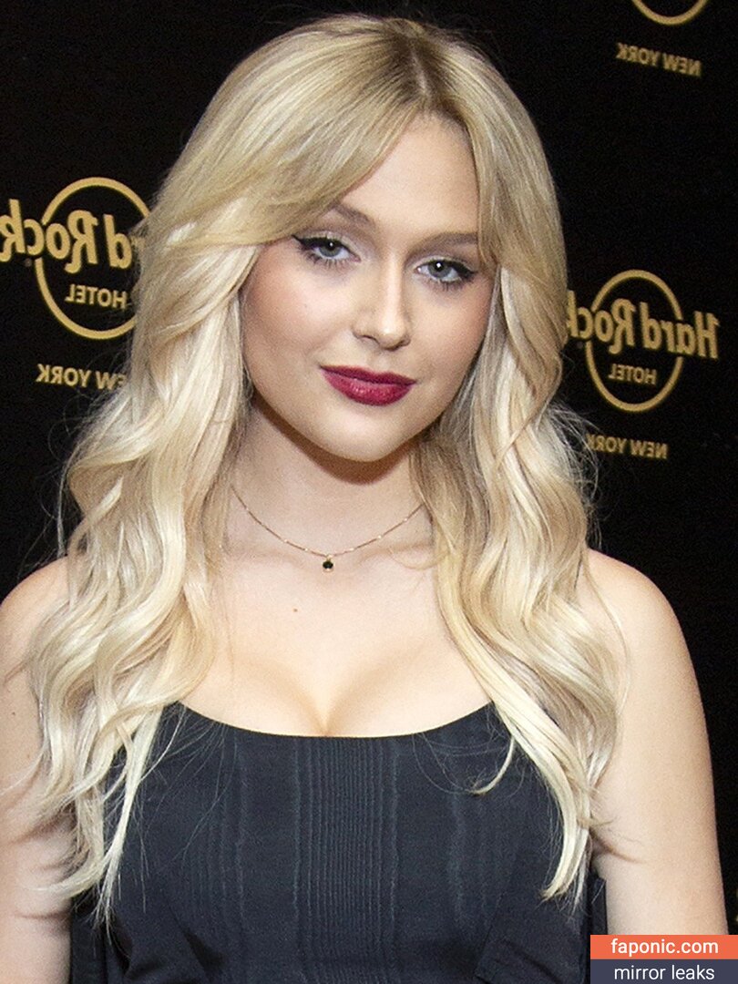 Alyvia Alyn Lind