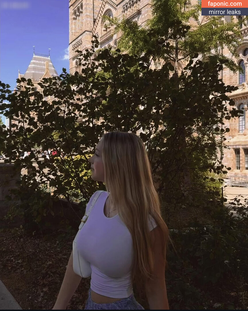 Anabel Ohalloran