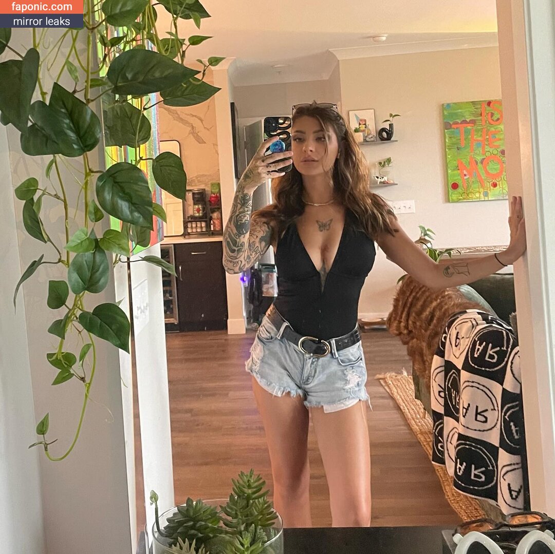 Andrea Russett