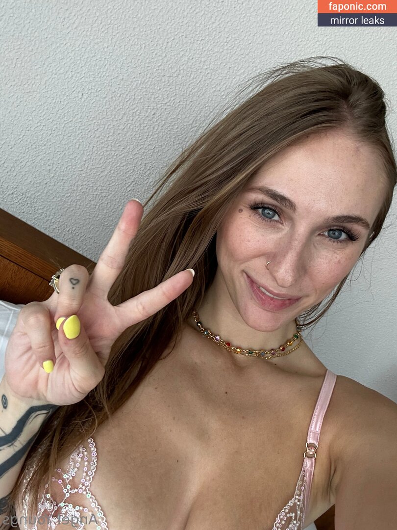 Angelyoungsxxx