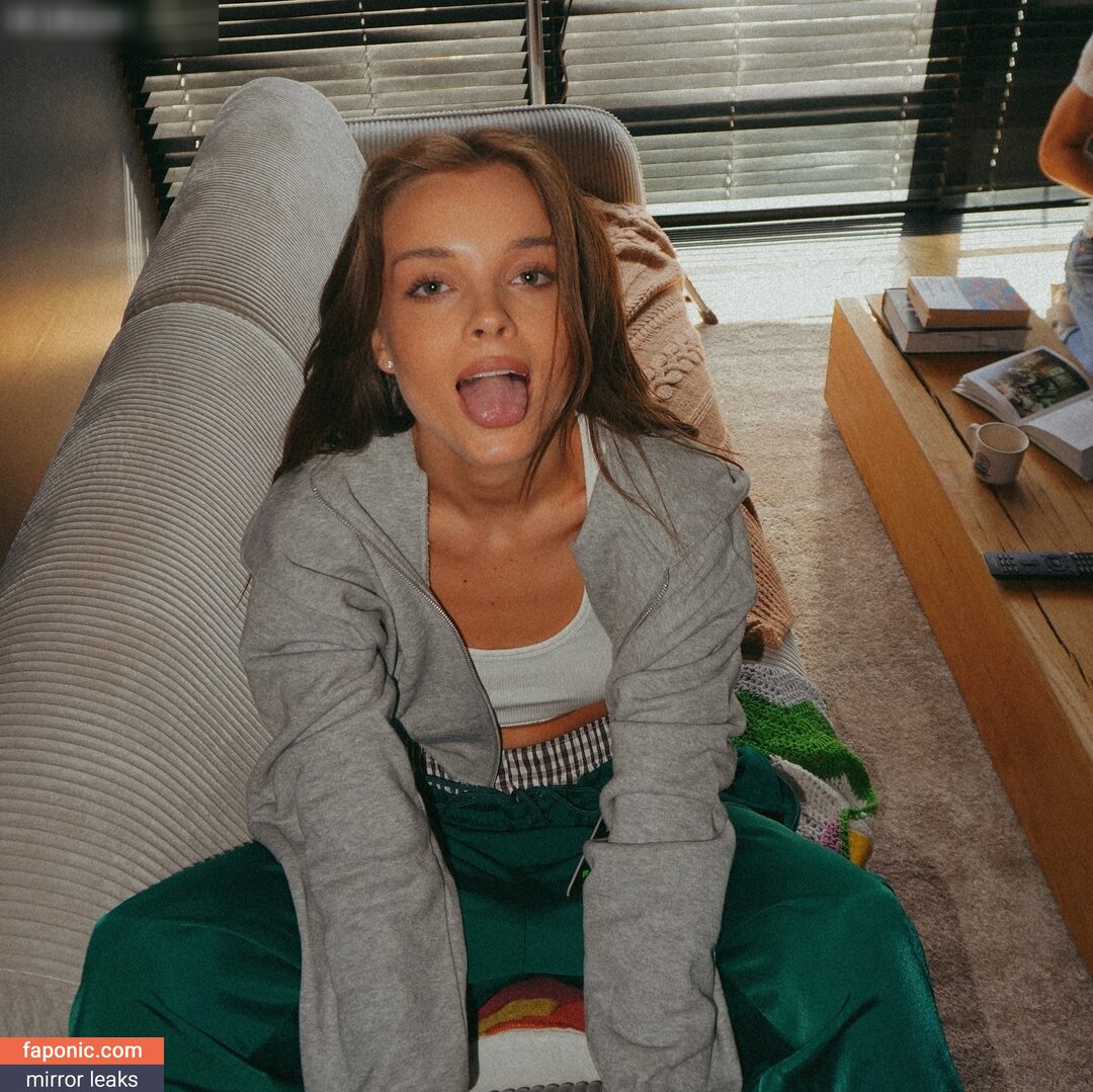 Anna Zak