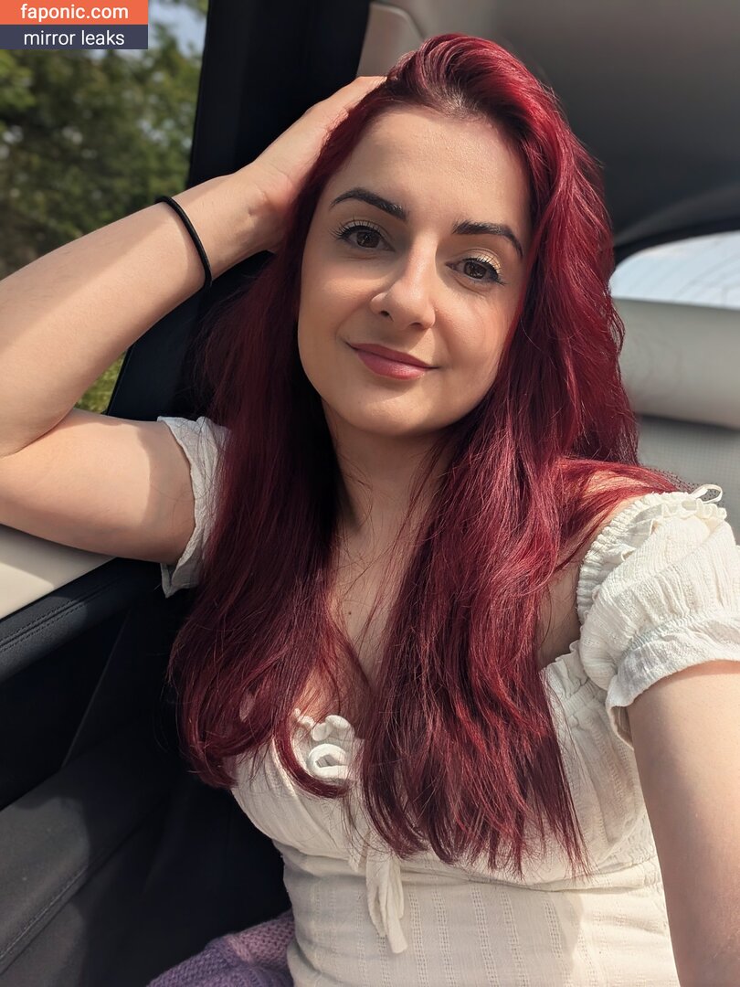 anniefuchsia