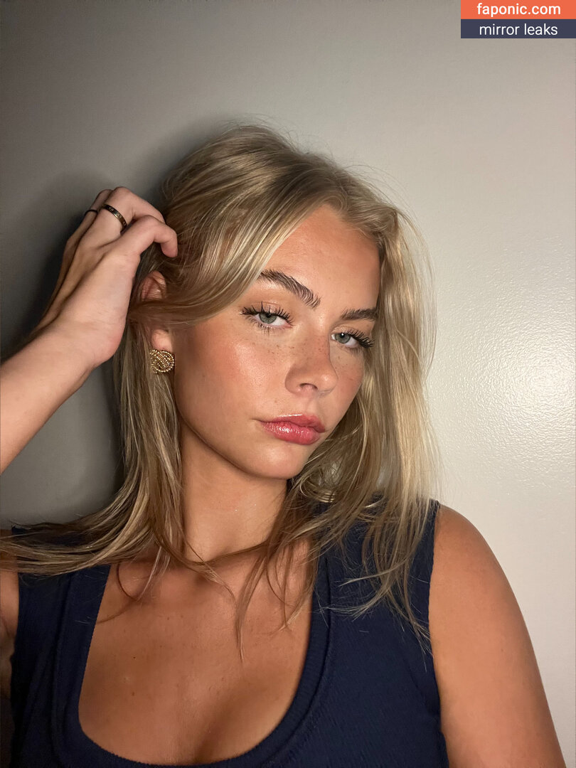 ariah_is_blonde
