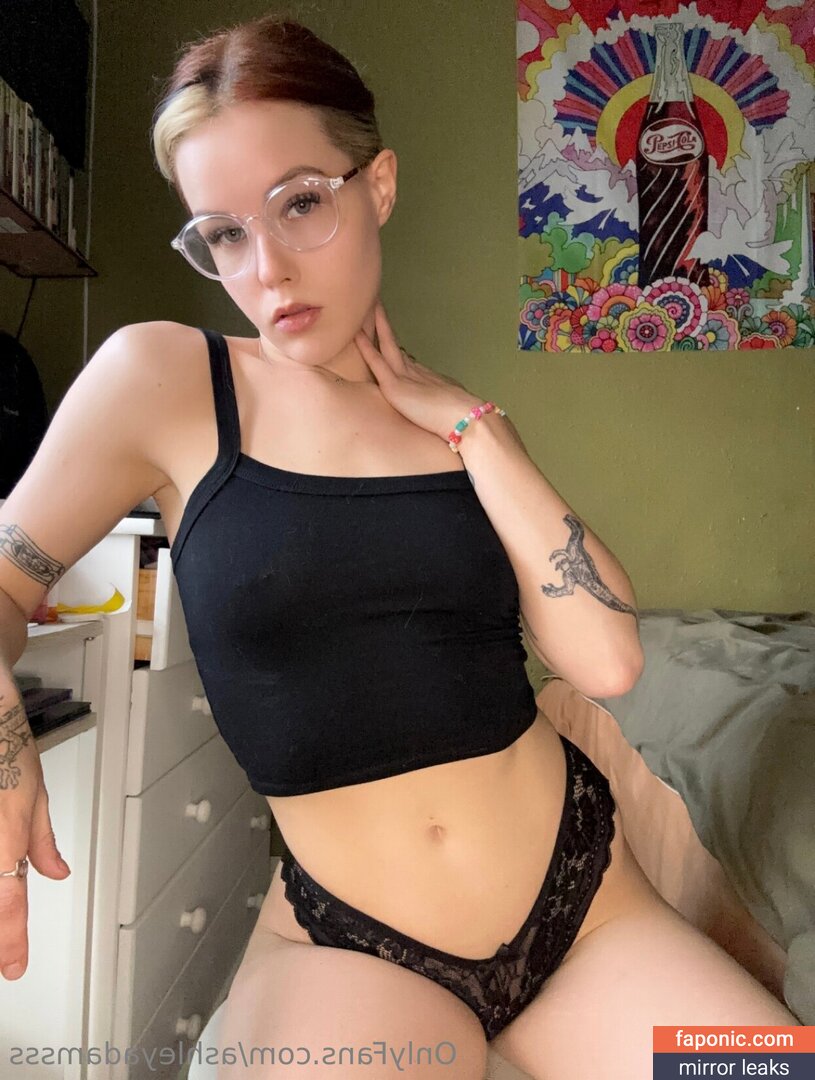 ashleyadamsss