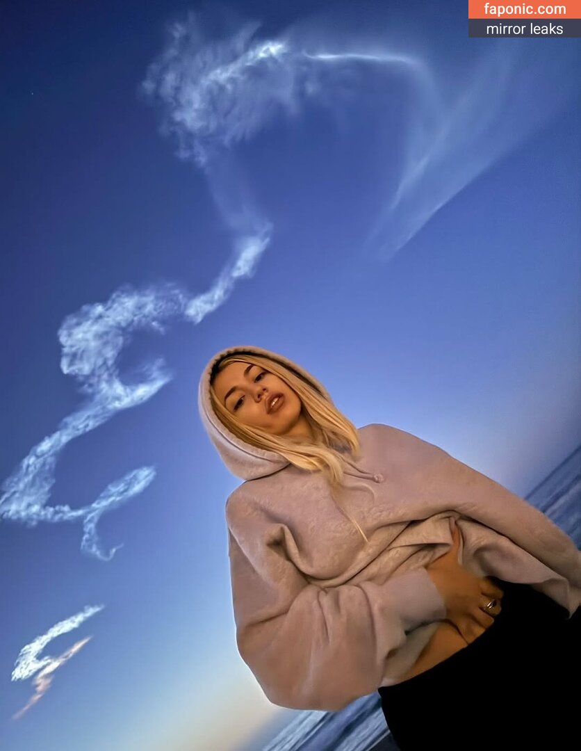 Ava Max