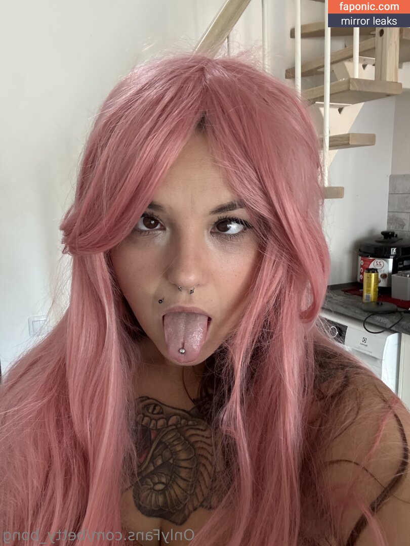 betty_bong