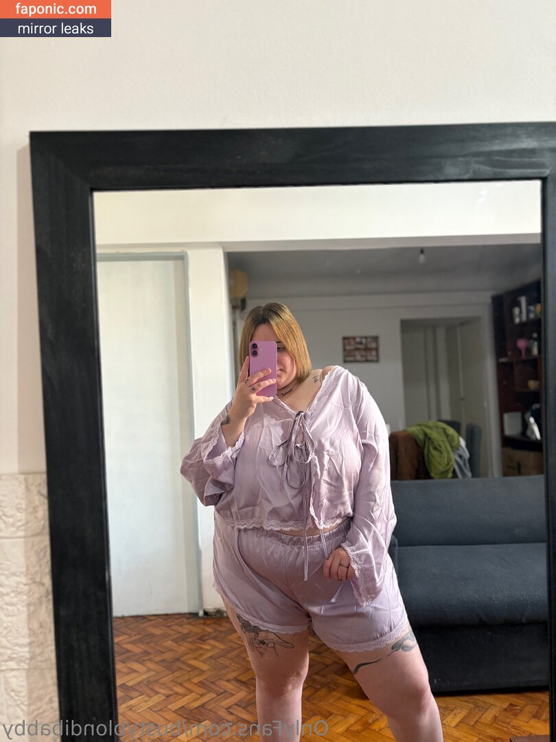 bustyblondibabby