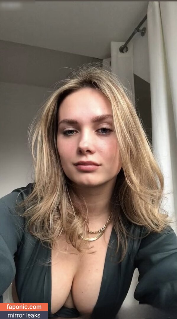 Carla Sophie Schell