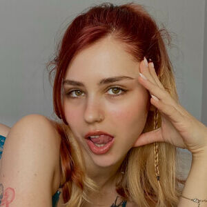 charlotte.simoonn