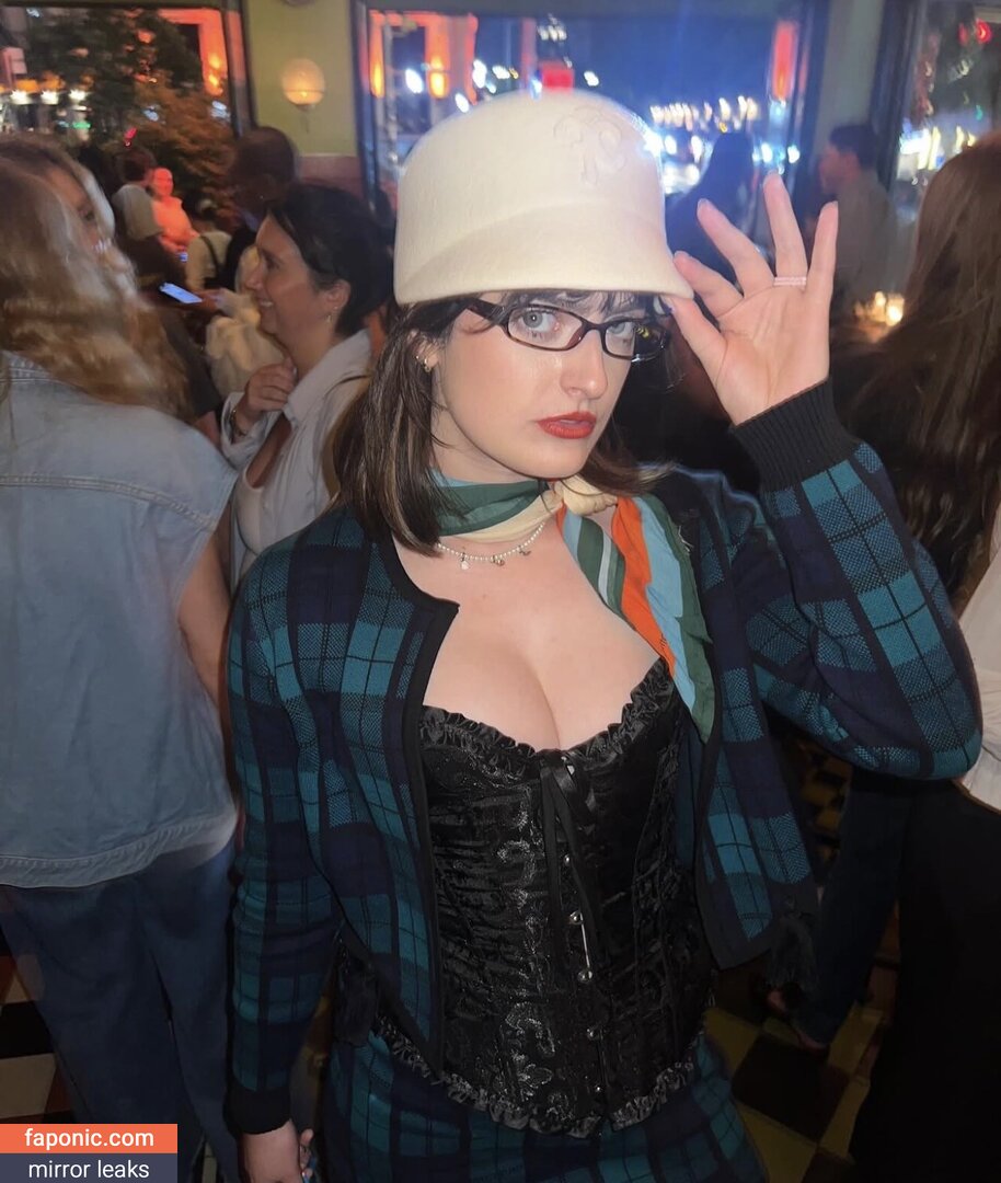 Chloe Troast