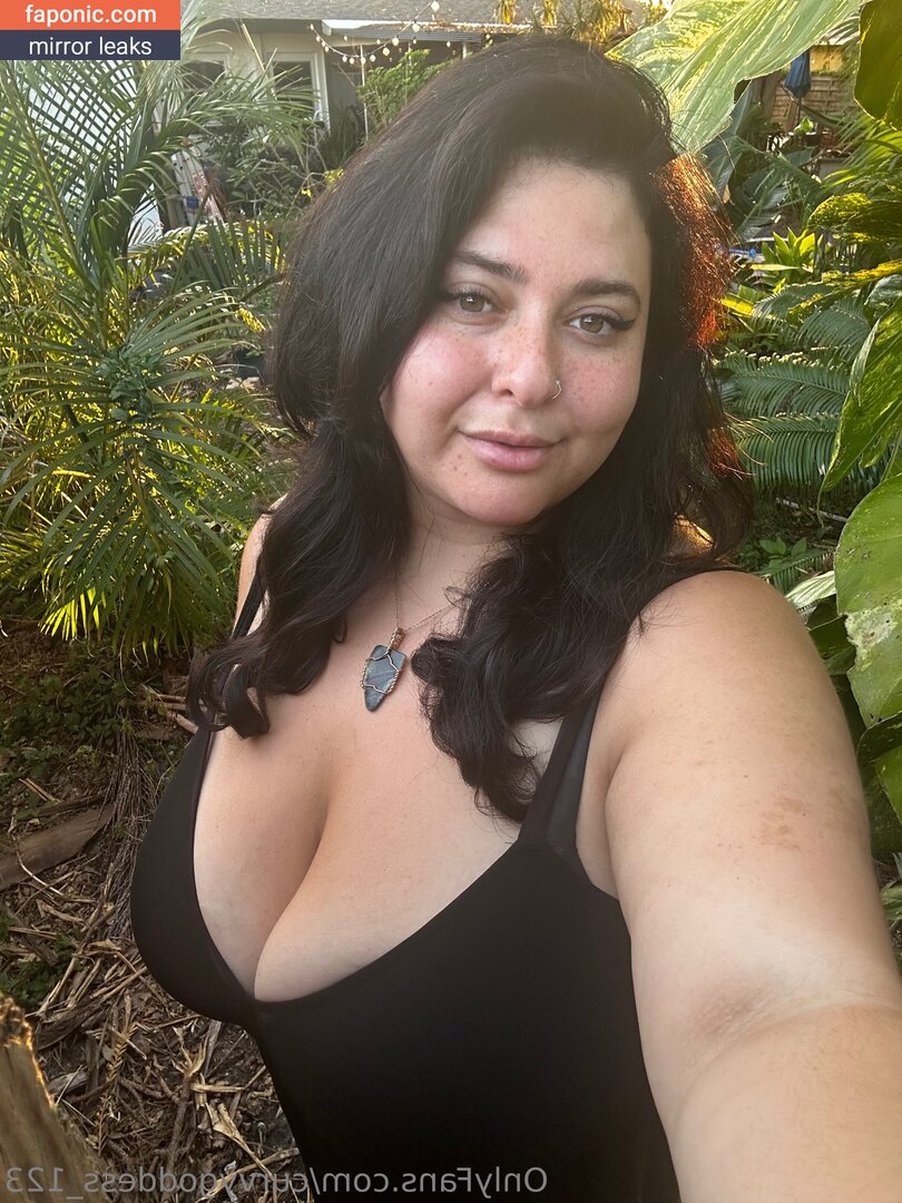 curvygoddess_123