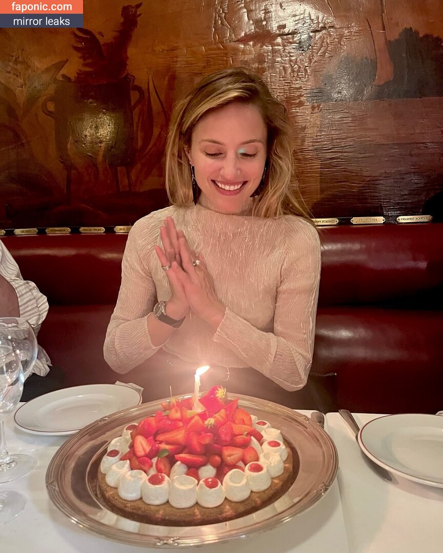 Dianna Agron