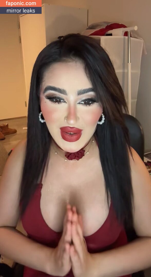 Donia Somrani