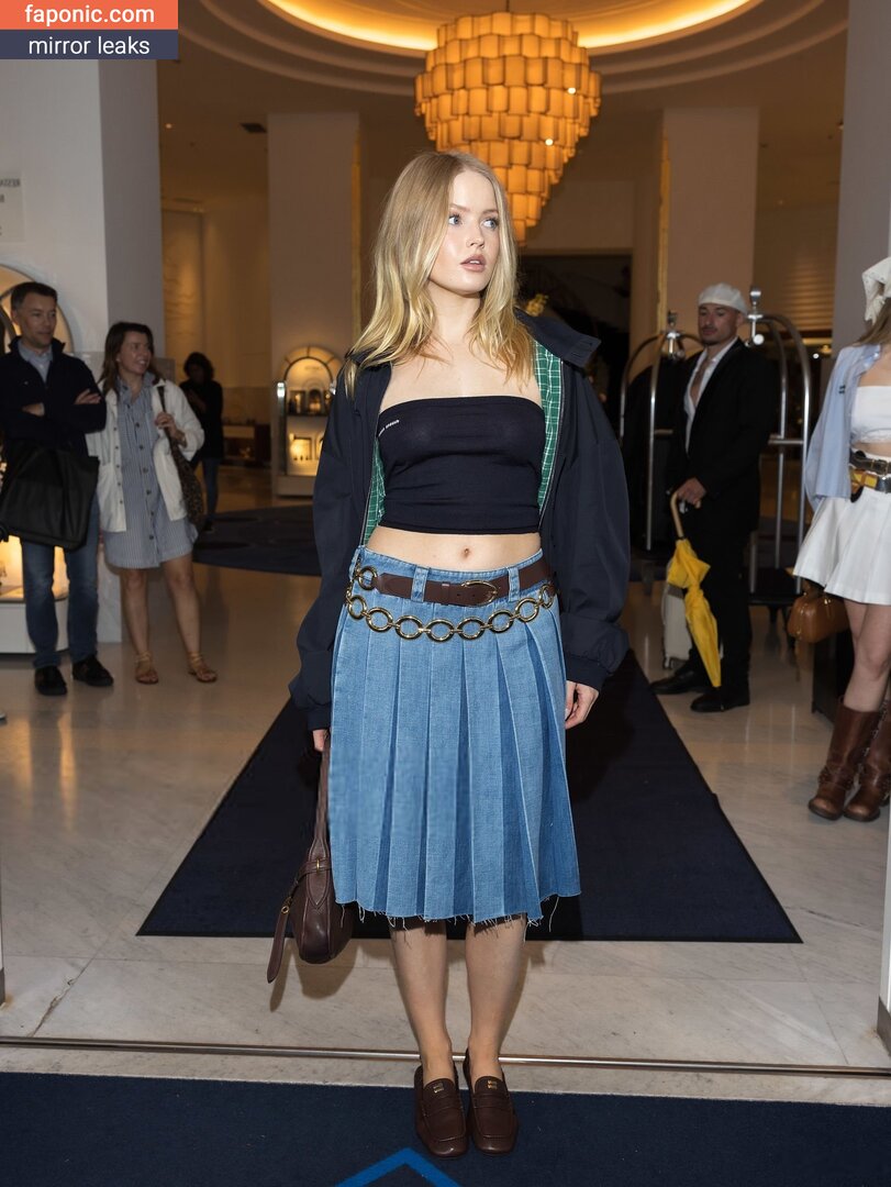 Ellie Bamber