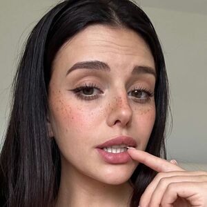 Em Black