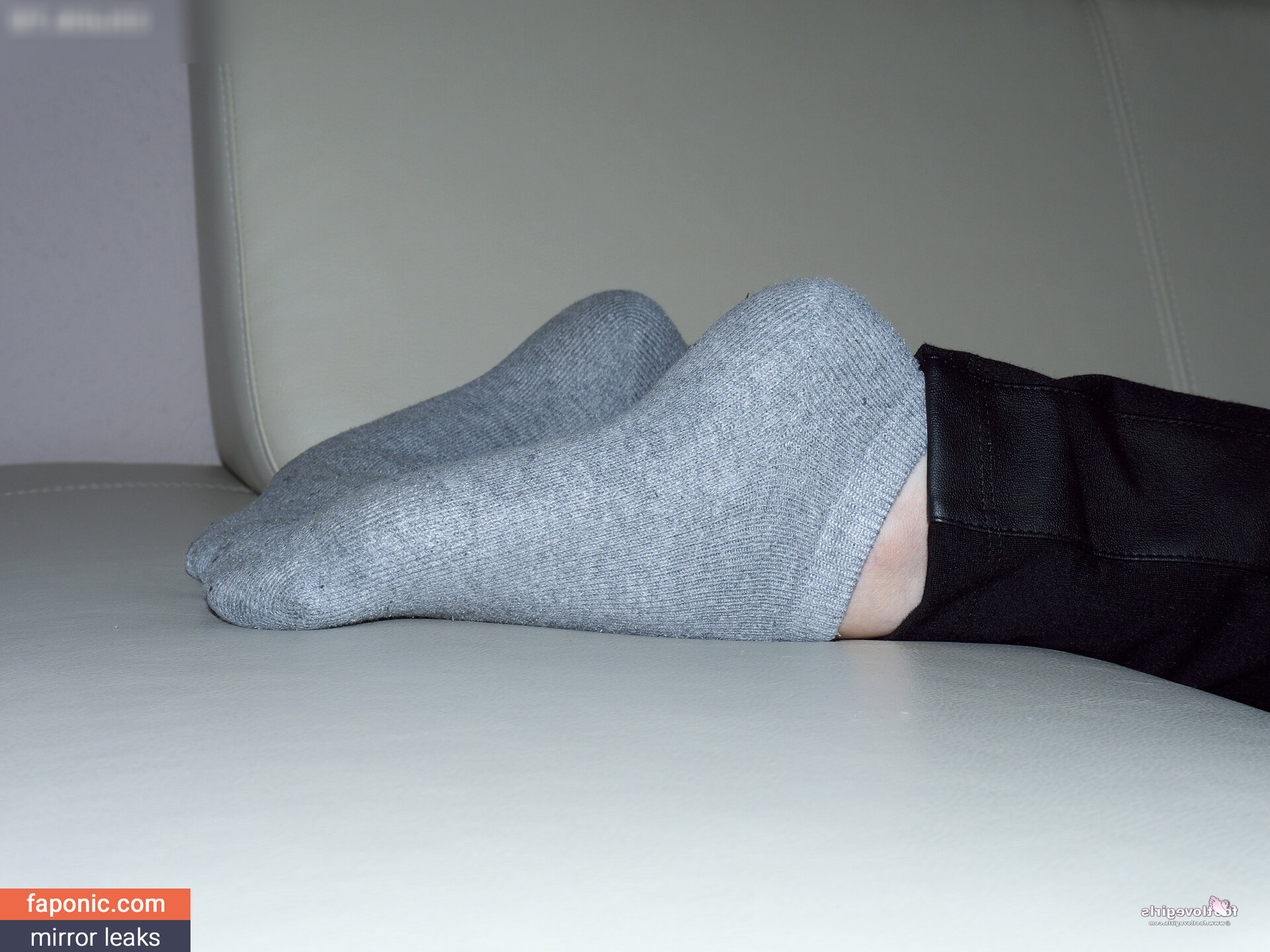 Footlovegirls