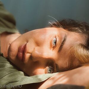 foxy_lily