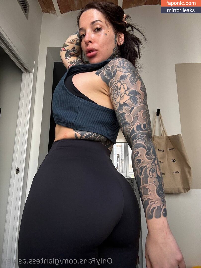 giantess.ashley