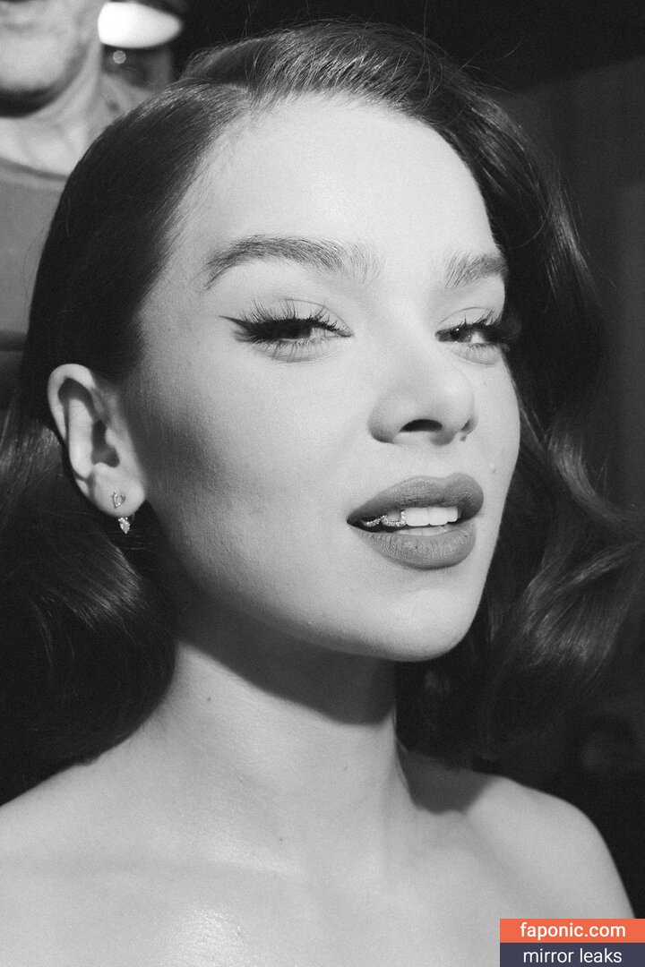Hailee Steinfeld