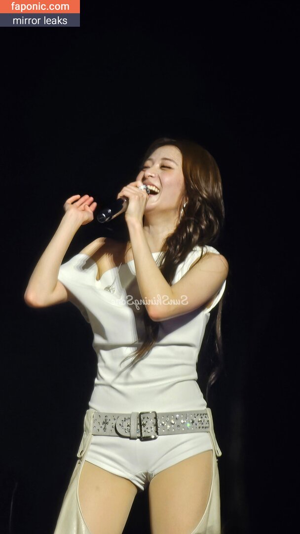 Huh Yunjin 허윤진