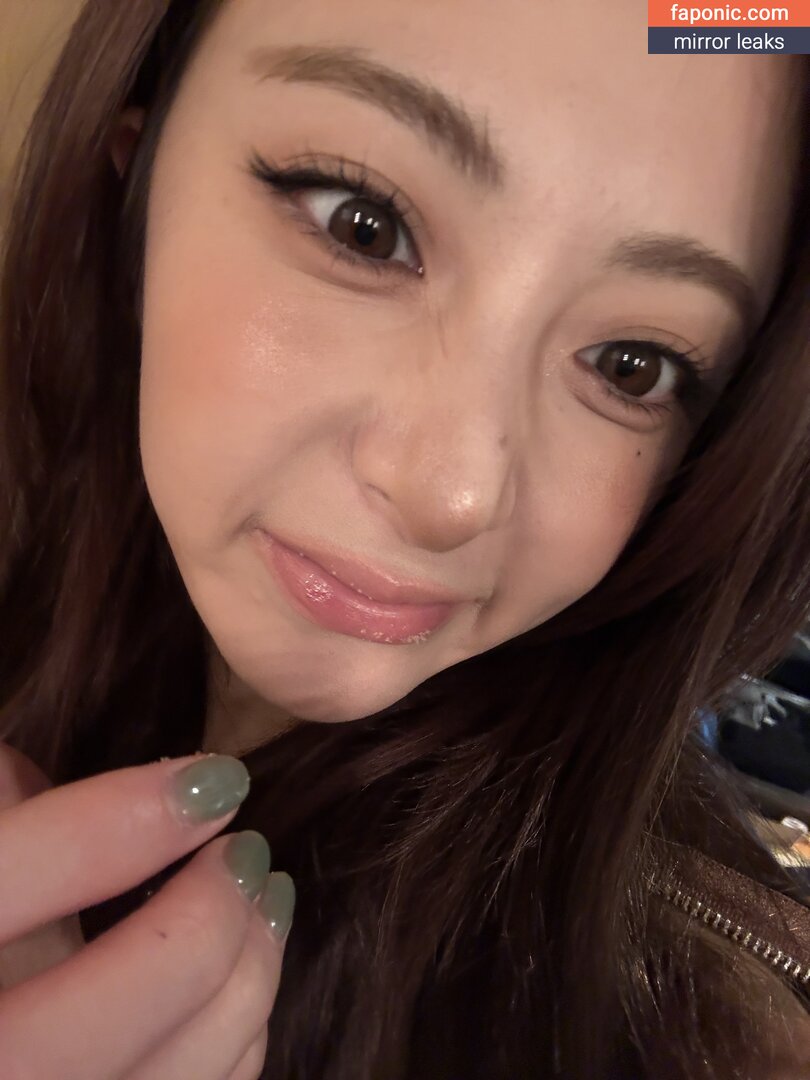 Huh Yunjin 허윤진