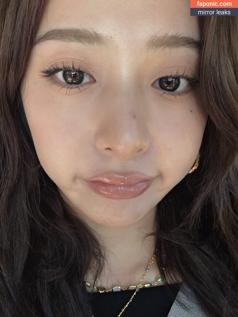 Huh Yunjin 허윤진