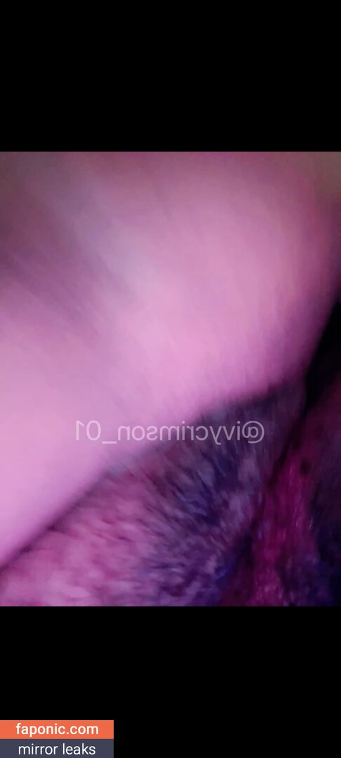 Ivy.crimson01