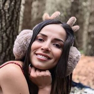 jen_cobrizaa