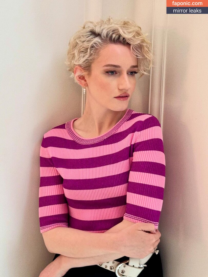 Julia Garner