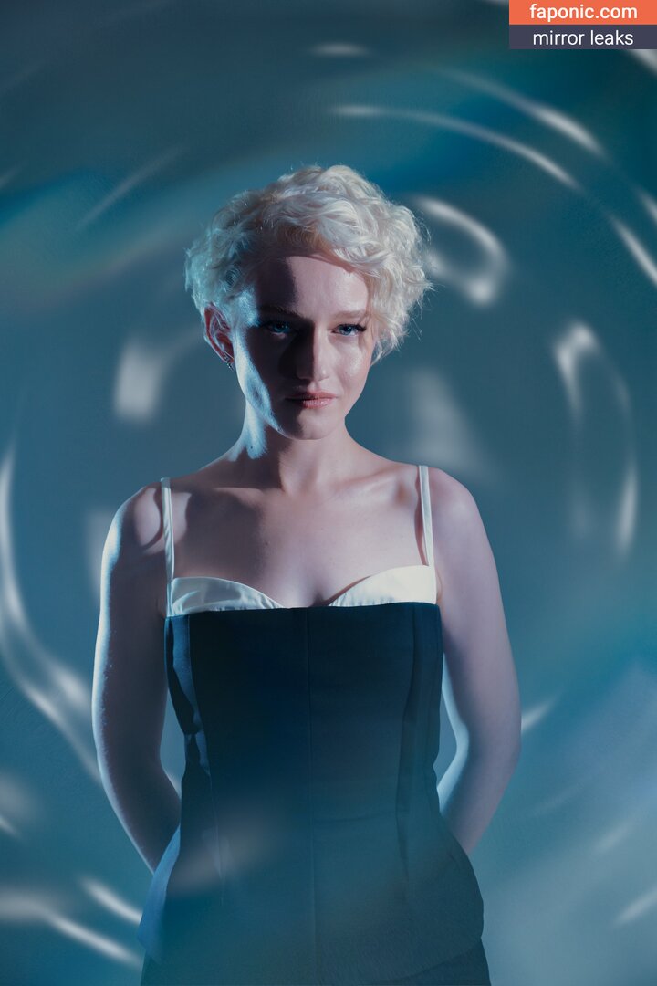 Julia Garner