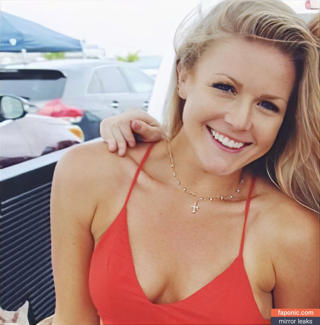 Karoline Claire Leavitt