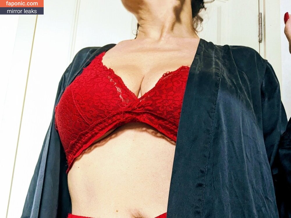 Katie Sands